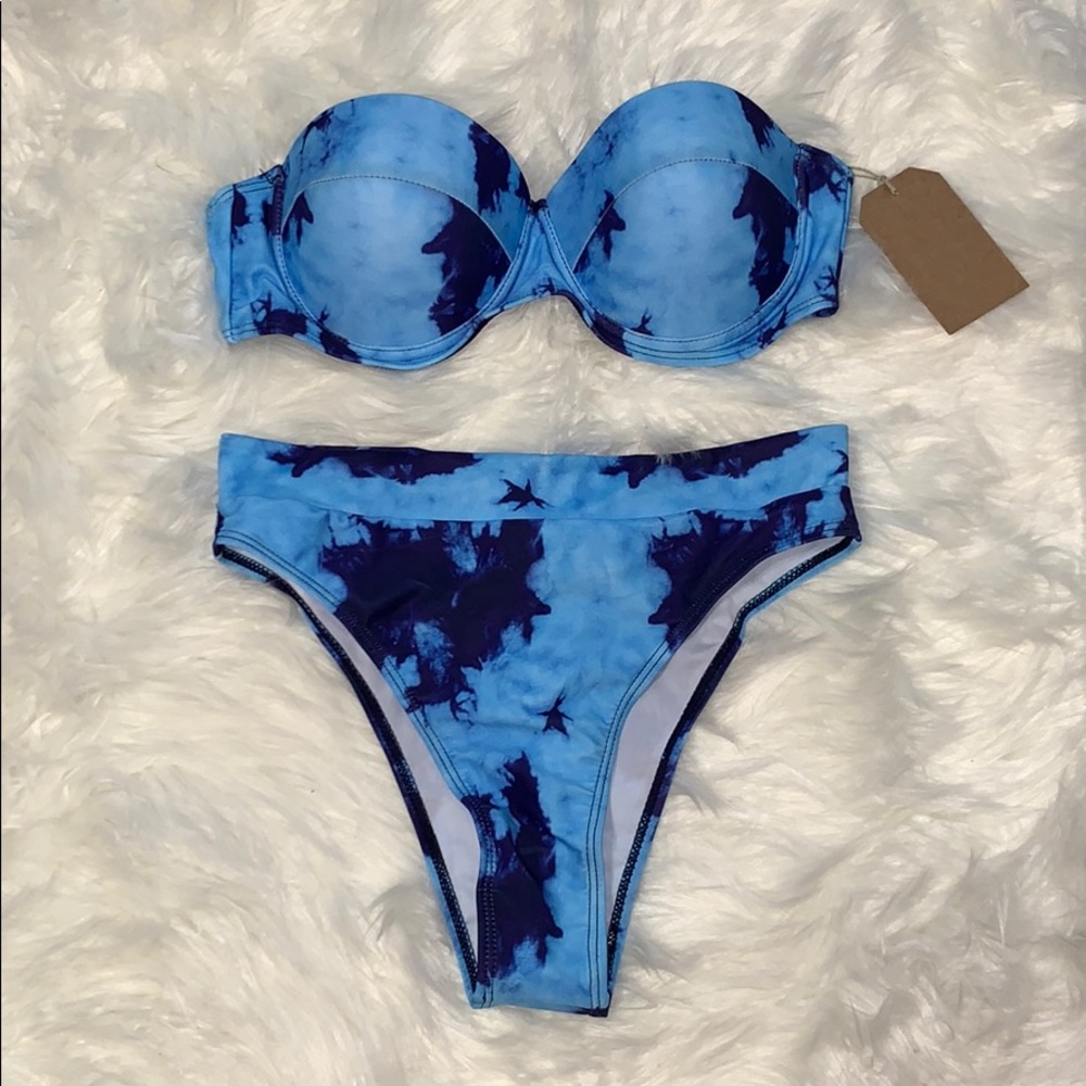 Blue tie-dye push up bikini